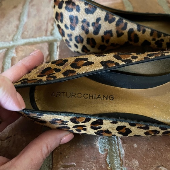 Arturo Chiang Aryane Buckle Leopard Flats - Picture 7 of 9